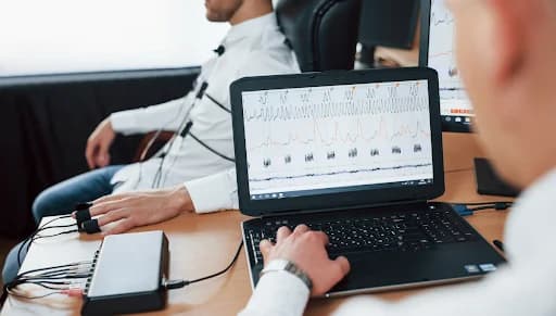 Electrocardiograma de 12 derivaciones